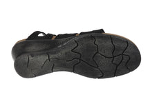 Load image into Gallery viewer, Nevis 04