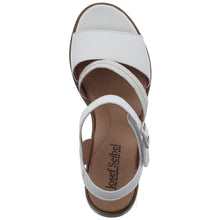 Load image into Gallery viewer, Juna 01