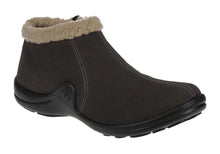 Load image into Gallery viewer, Maddy H 09