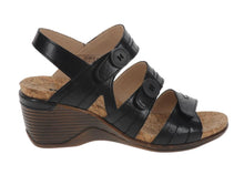 Load image into Gallery viewer, Calgary 02