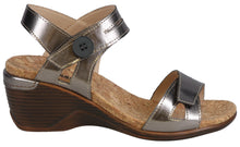 Load image into Gallery viewer, Calgary 05