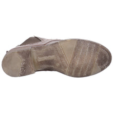 Load image into Gallery viewer, Sienna 09