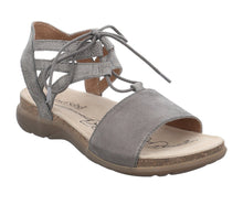 Load image into Gallery viewer, Riley 06
