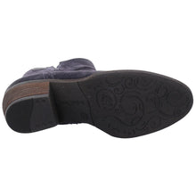 Load image into Gallery viewer, Daphne 50
